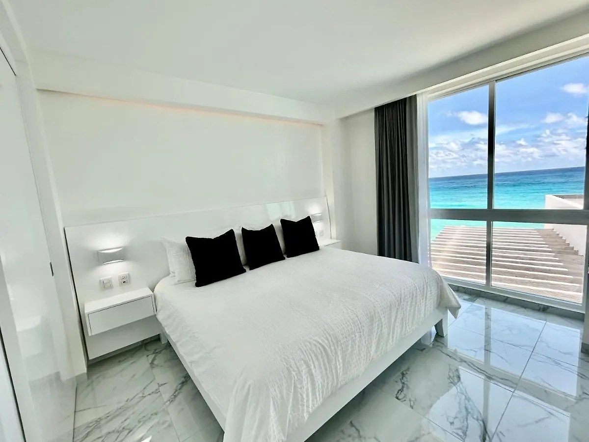 קנקון Beachfront Ocean View-Boutique Apartment •Gym •Spa מקסיקו