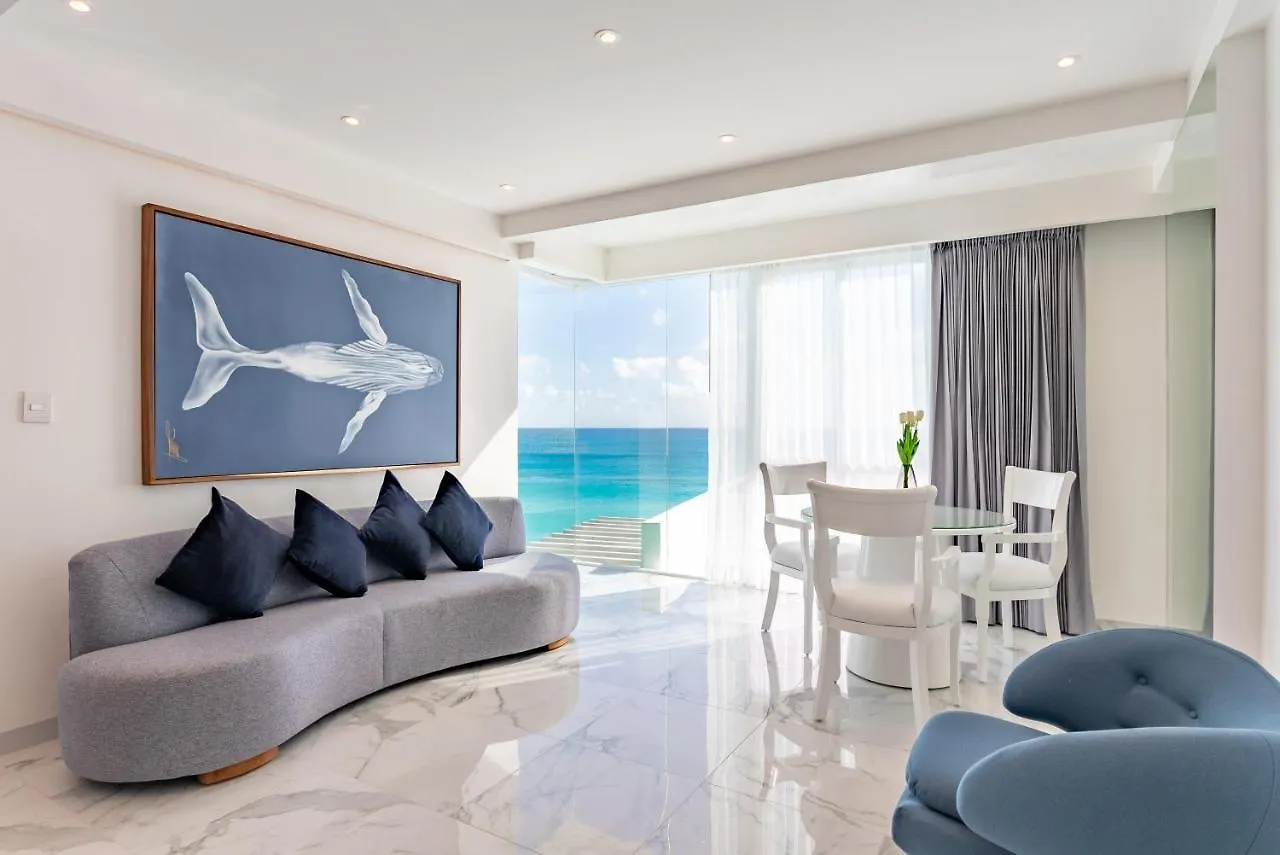 Beachfront Ocean View-Boutique Apartment •Gym •Spa كانكون
